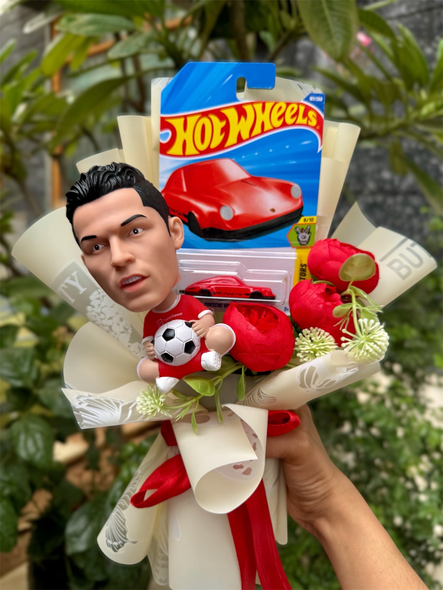 The Porsche Hot Wheels Bouquet - Ronaldo edition