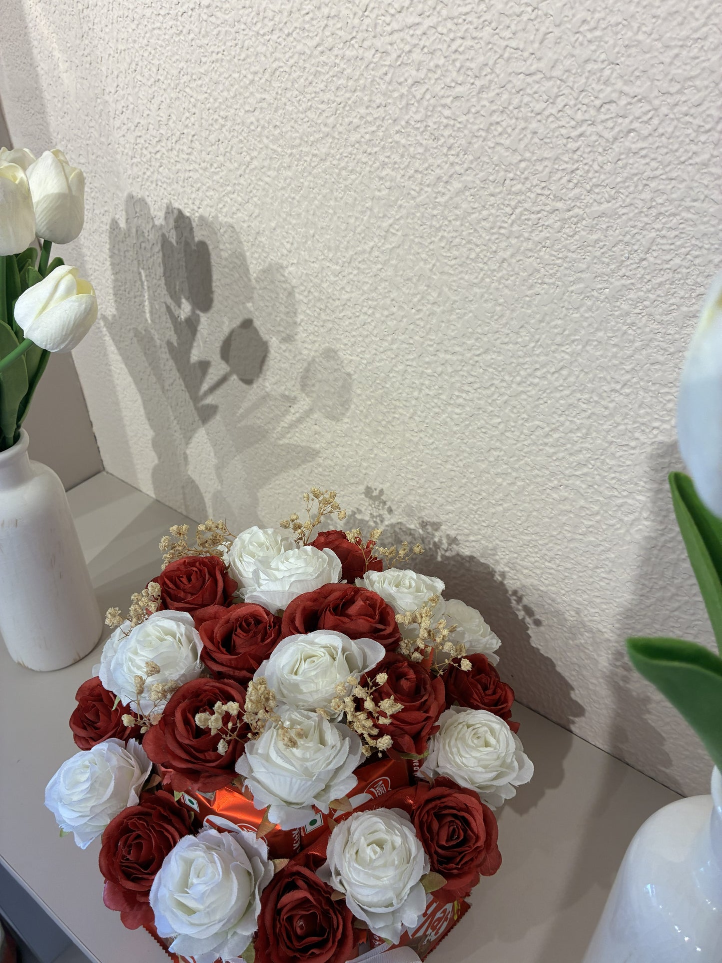 Luxury KitKat Red & White Rose Hamper – Sweet Moments into Beautiful Memories