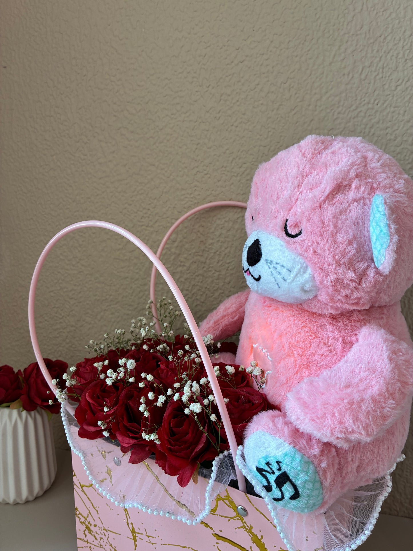 Breathing Kitty Hamper – Cuteness Overloaded