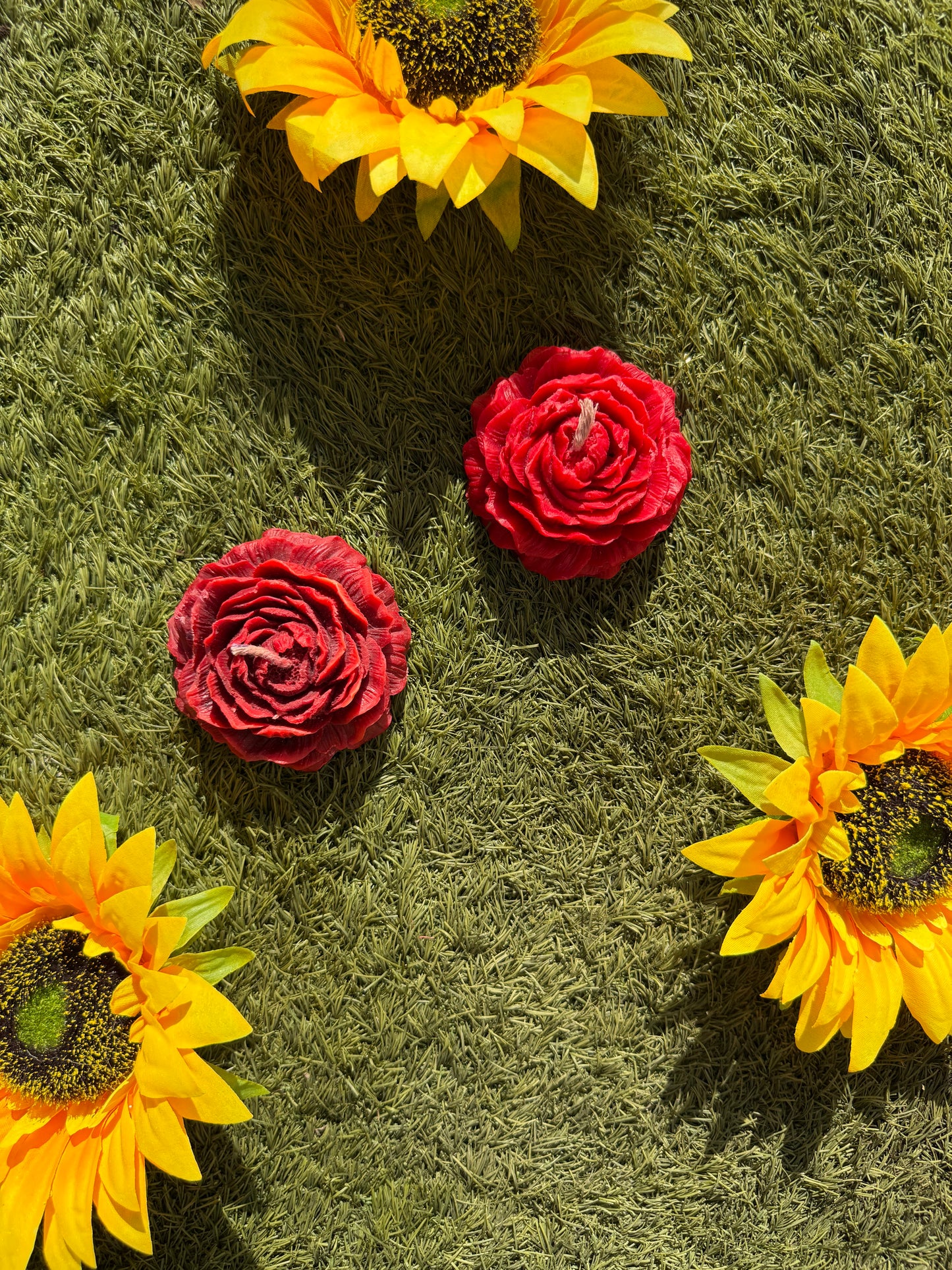 Sculpted Floral Candle Set of 2