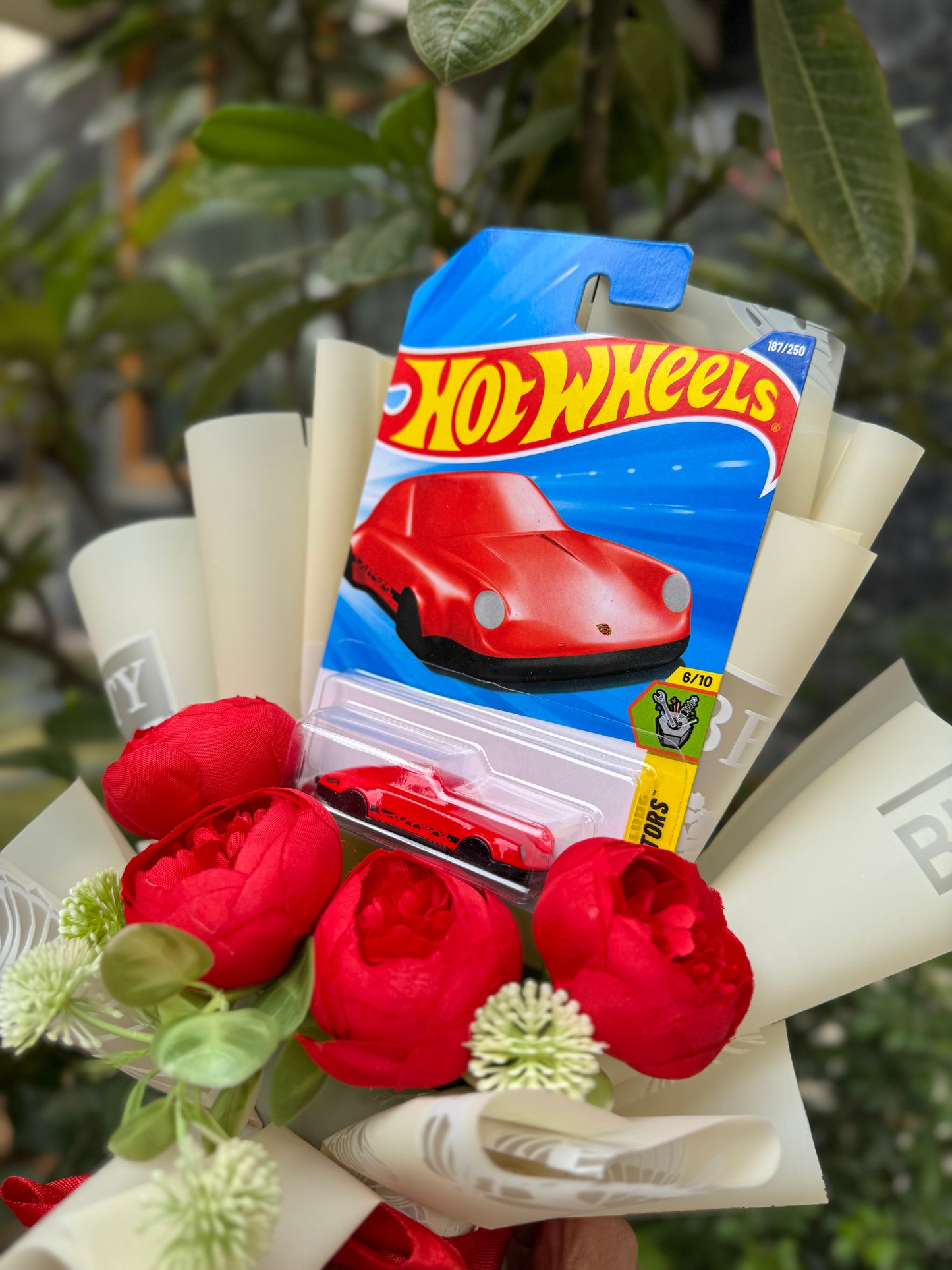 The Hot Wheels Bouquet - Porsche and Peonies
