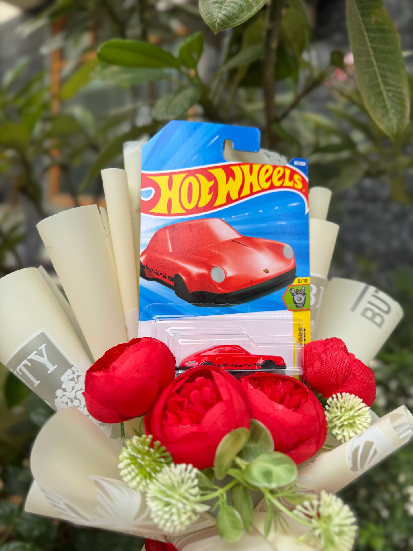 The Hot Wheels Bouquet - Porsche and Peonies