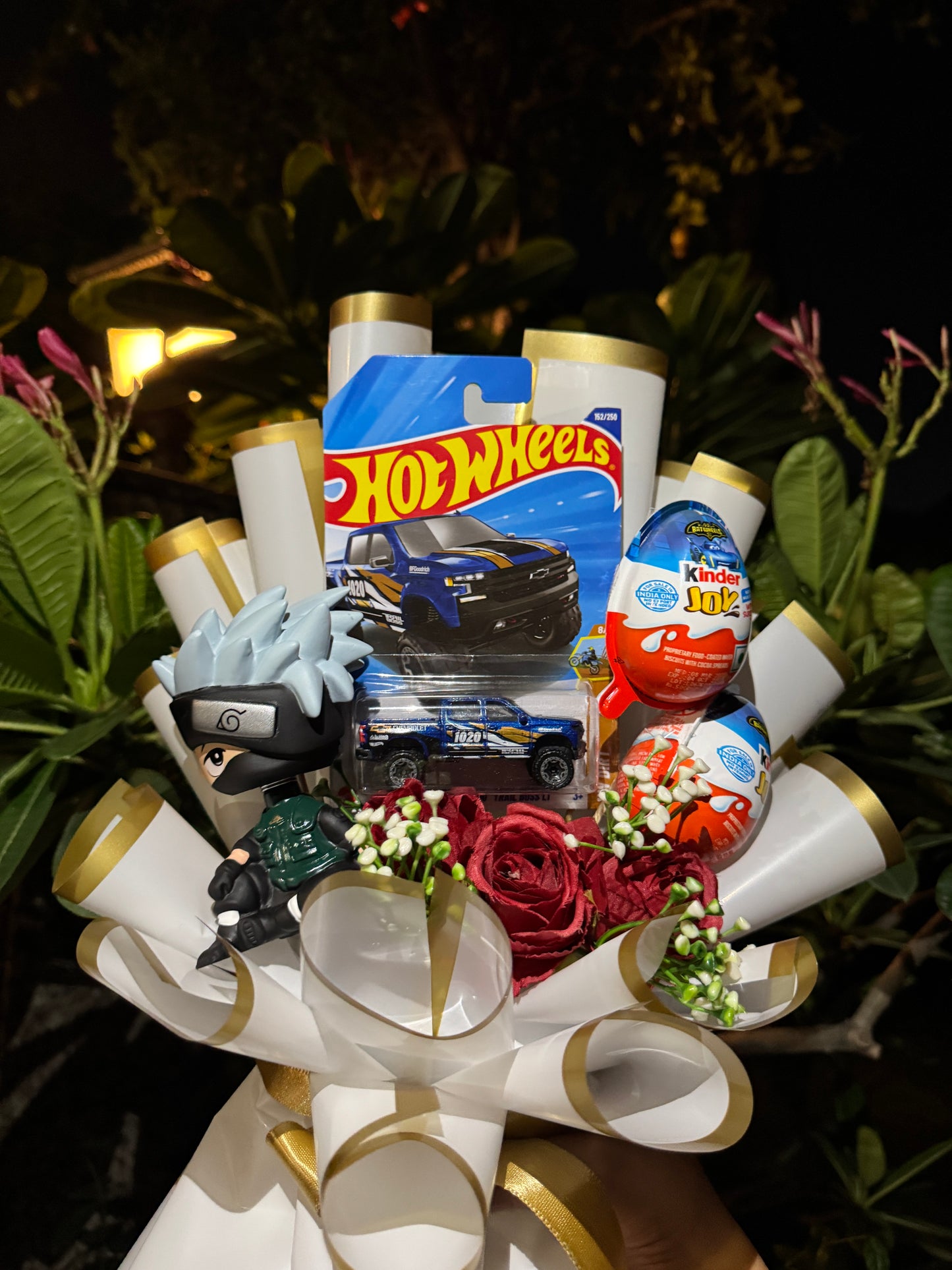 Hot Wheels x Naruto x Batman Kinder Joy Premium Bouquet – Hero Drive Edition