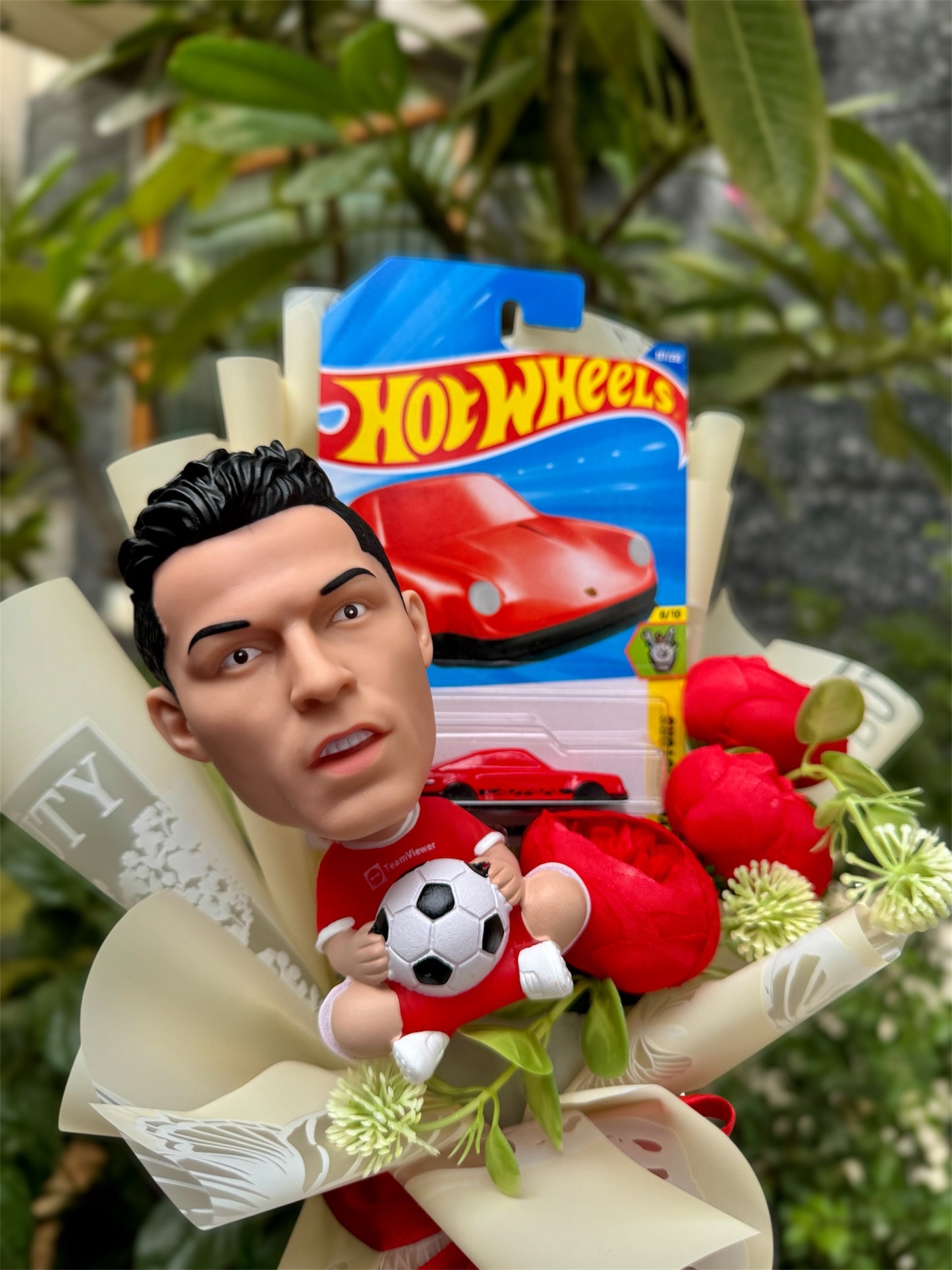 The Porsche Hot Wheels Bouquet - Ronaldo edition