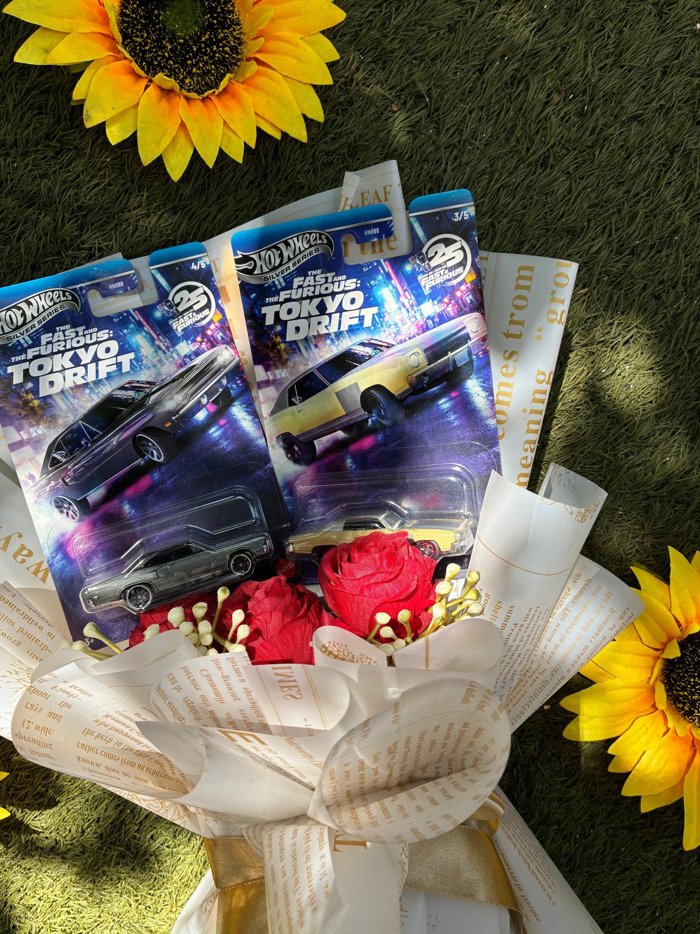 The Fast & Furious Tokyo Drift Hot Wheels Bouquet – 1970 Road Runner & 1970 Monte Carlo