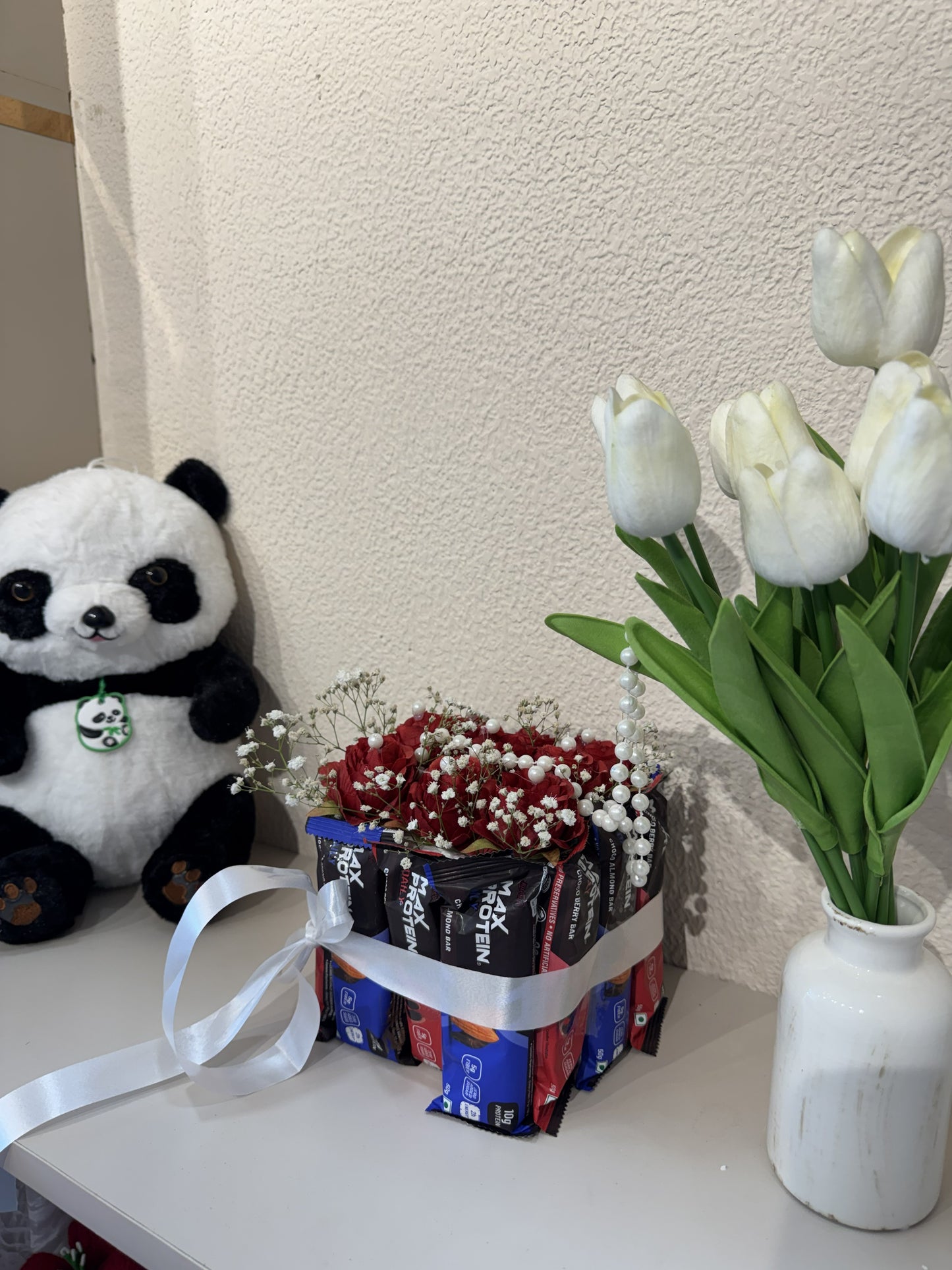 Max Protein Rose Hamper – Making  Unforgettable Moments