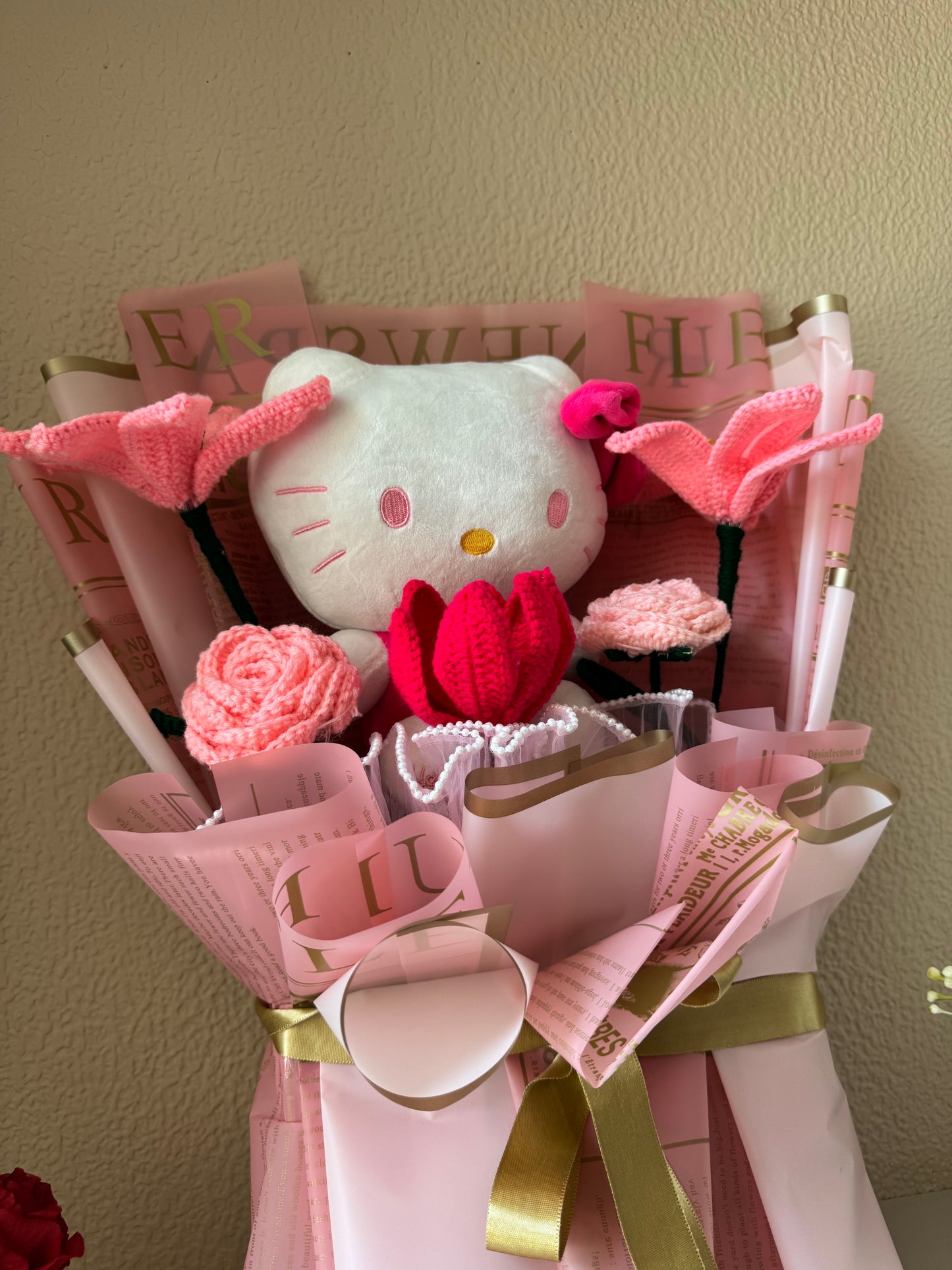 PinkPetal Kitty Bouquet – Crochet Blooms, Cozy Hugs & Heartfelt Love
