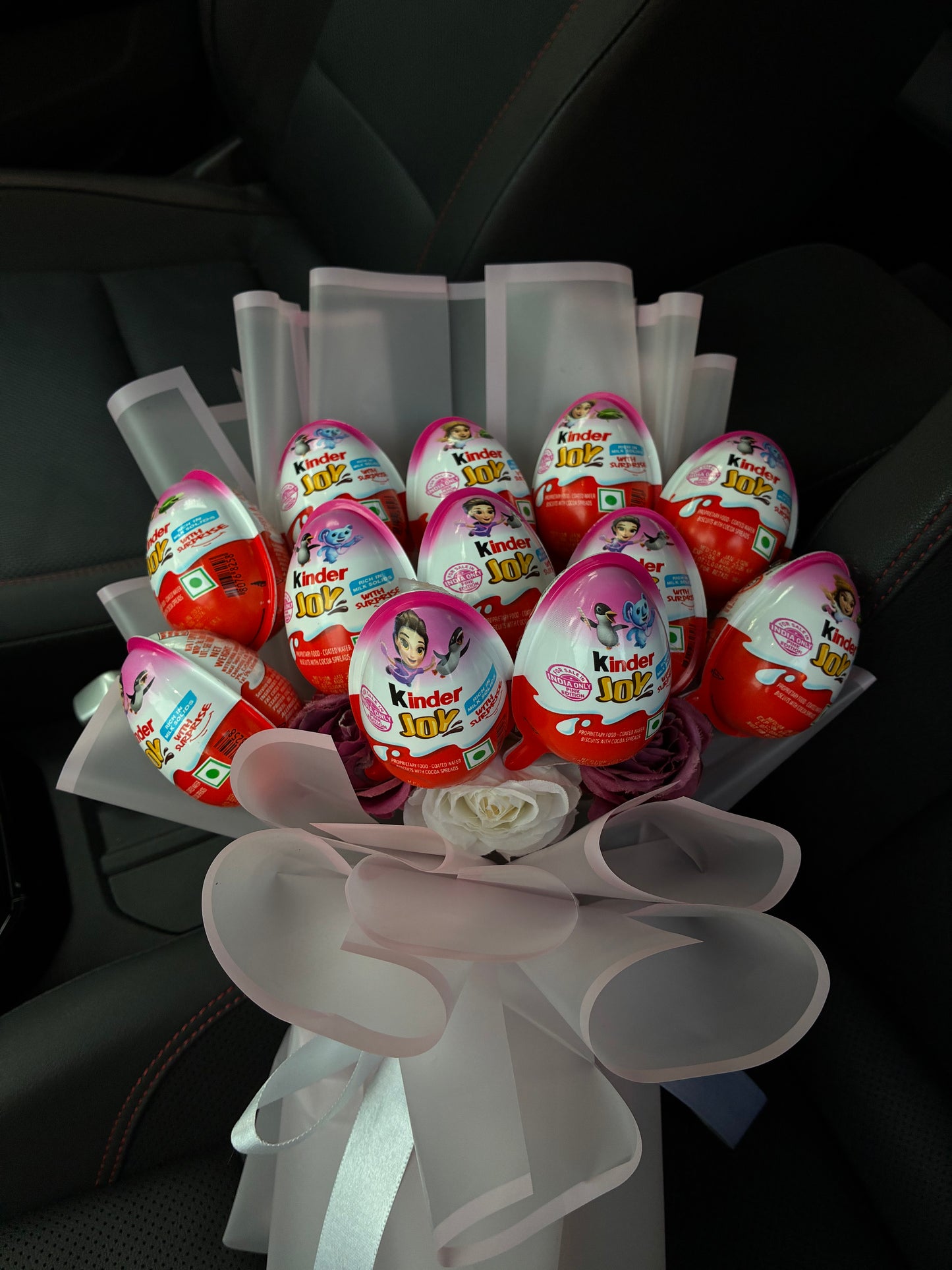 Kinder Joy Chocolate Bouquet – Sweet Surprise Luxury Treat