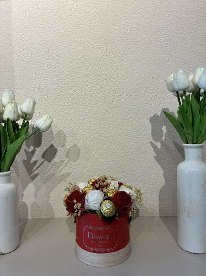 Rose & Ferrero Rocher Hamper – A Sweet Blend of Elegance & Romance