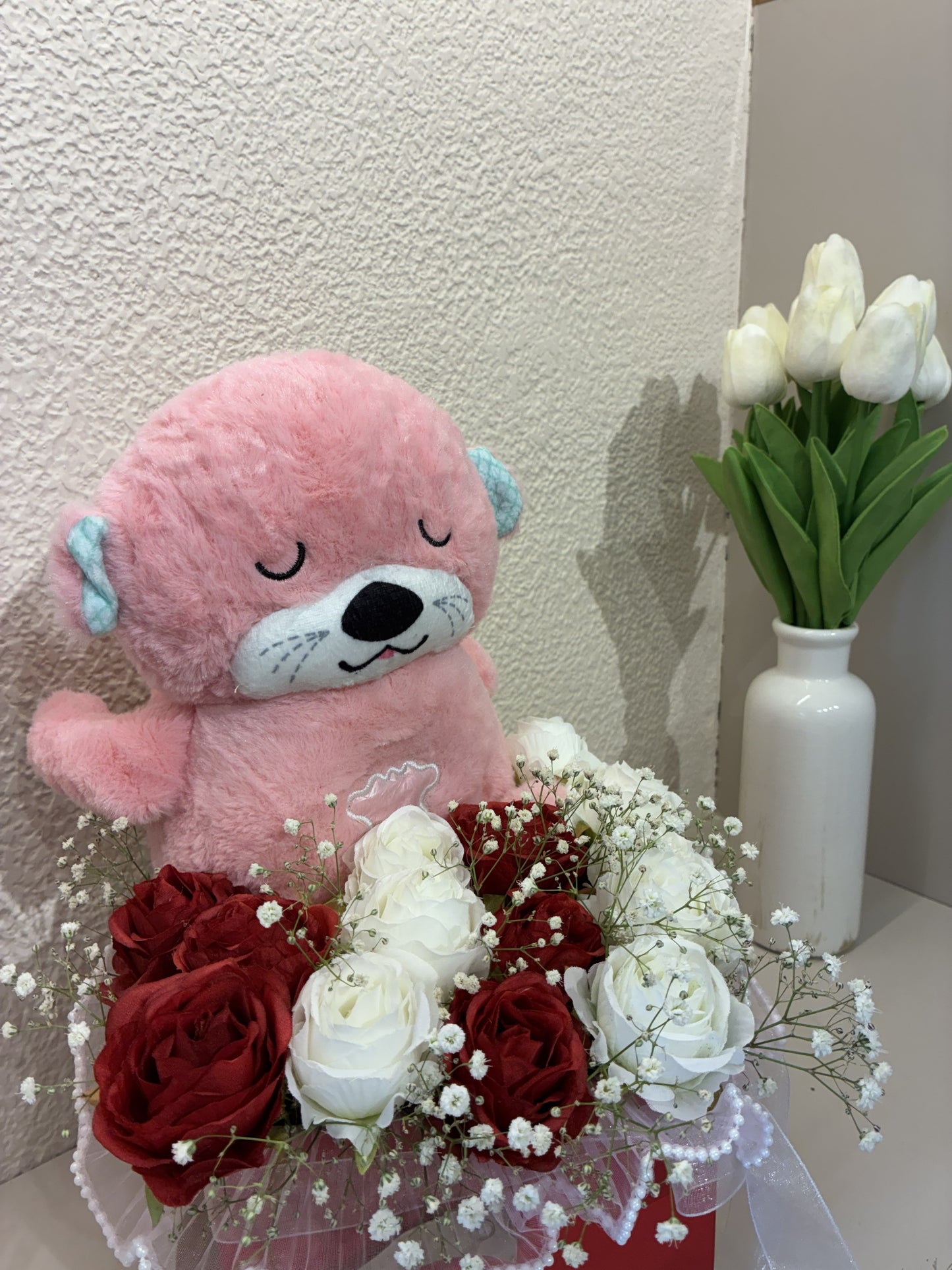 Breathing Teddy Rose Gift Hamper – Heartfelt Surprises