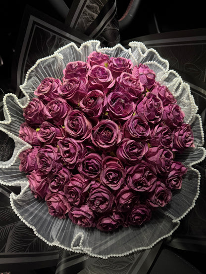 Premium Dusty Purple Rose Bouquet – Crafted for a Taste of Luxury