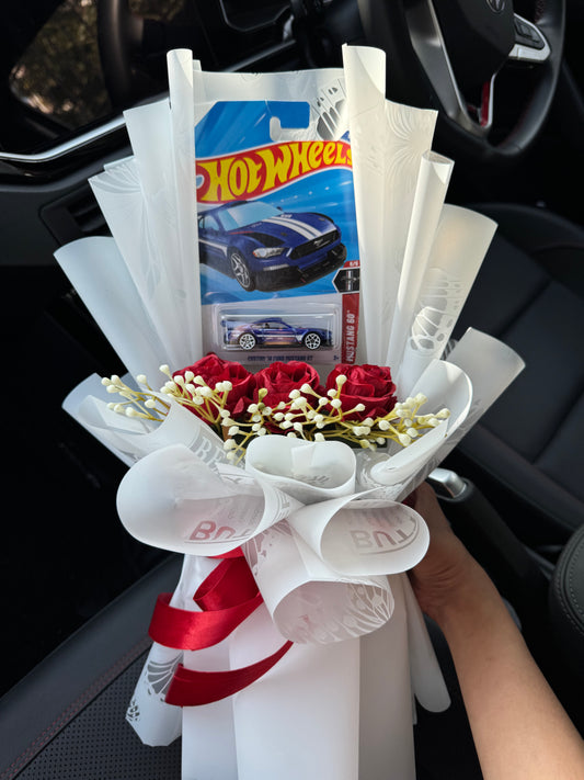 Hot Wheels Custom ’18 Ford Mustang GT Bouquet – Made to Take Over