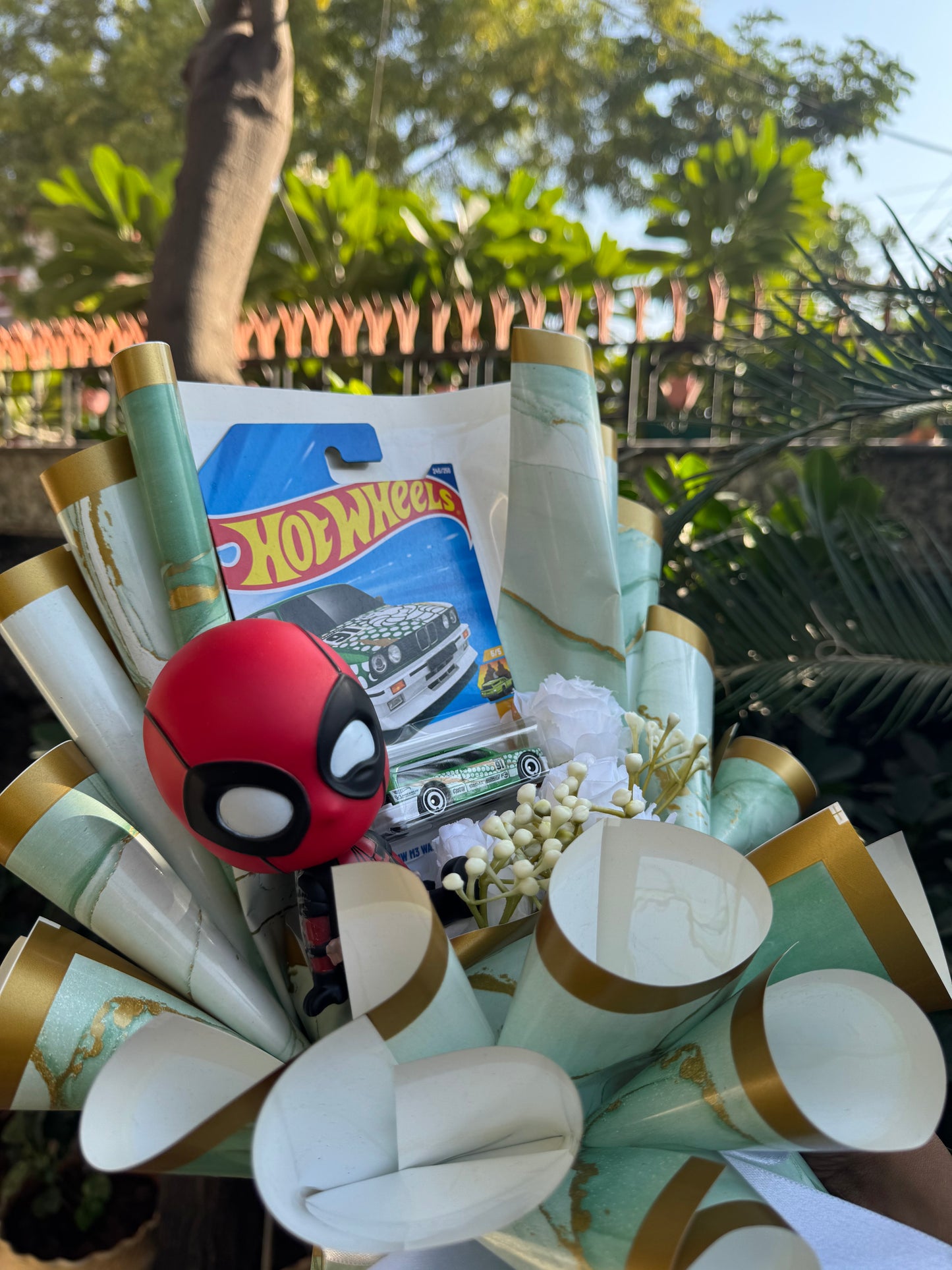 Deadpool Hot Wheels Bouquet – A Bold Mix of Horsepower and Humor