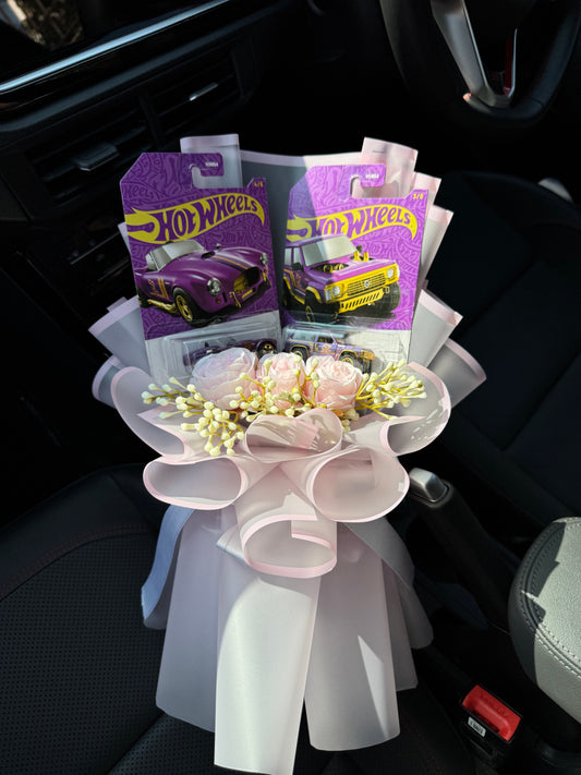 Nissan Patrol & Shelby Cobra Hot Wheels Bouquet – Heritage Wrapped in Horsepower
