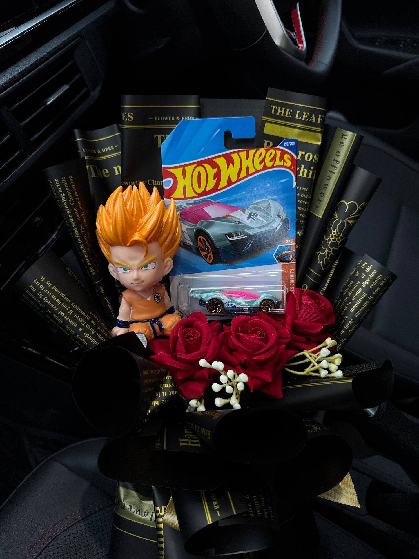 Super Saiyan Goku & Hot Wheels Bouquet – Built from Battle