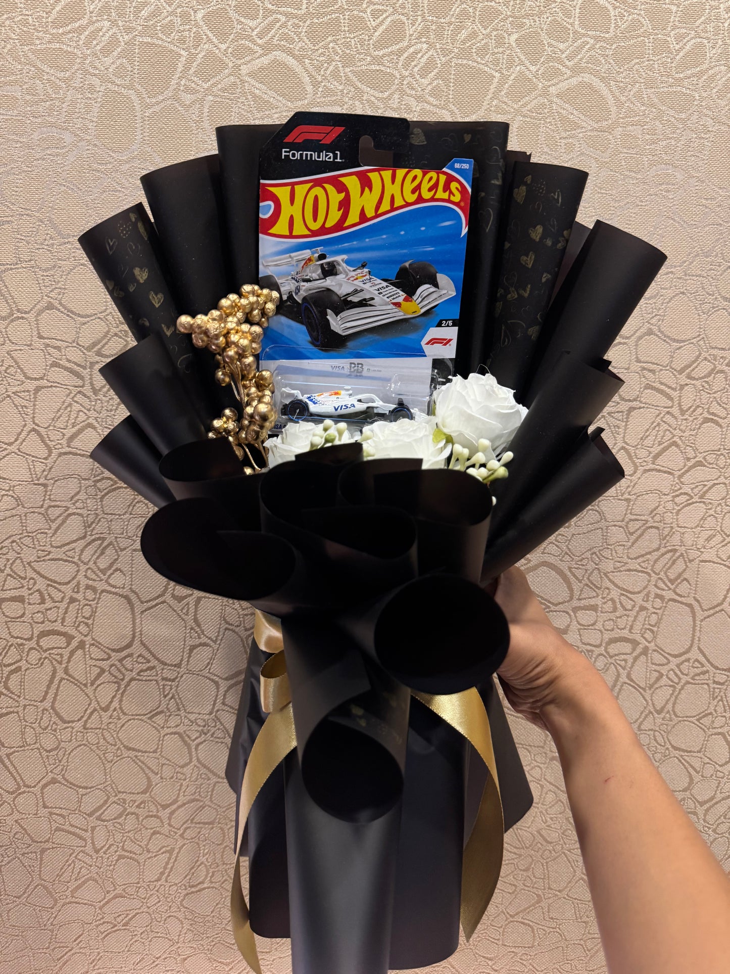 Limited Edition F1 Hot Wheels Bouquet – Visa Cash App Racing Bulls Formula One