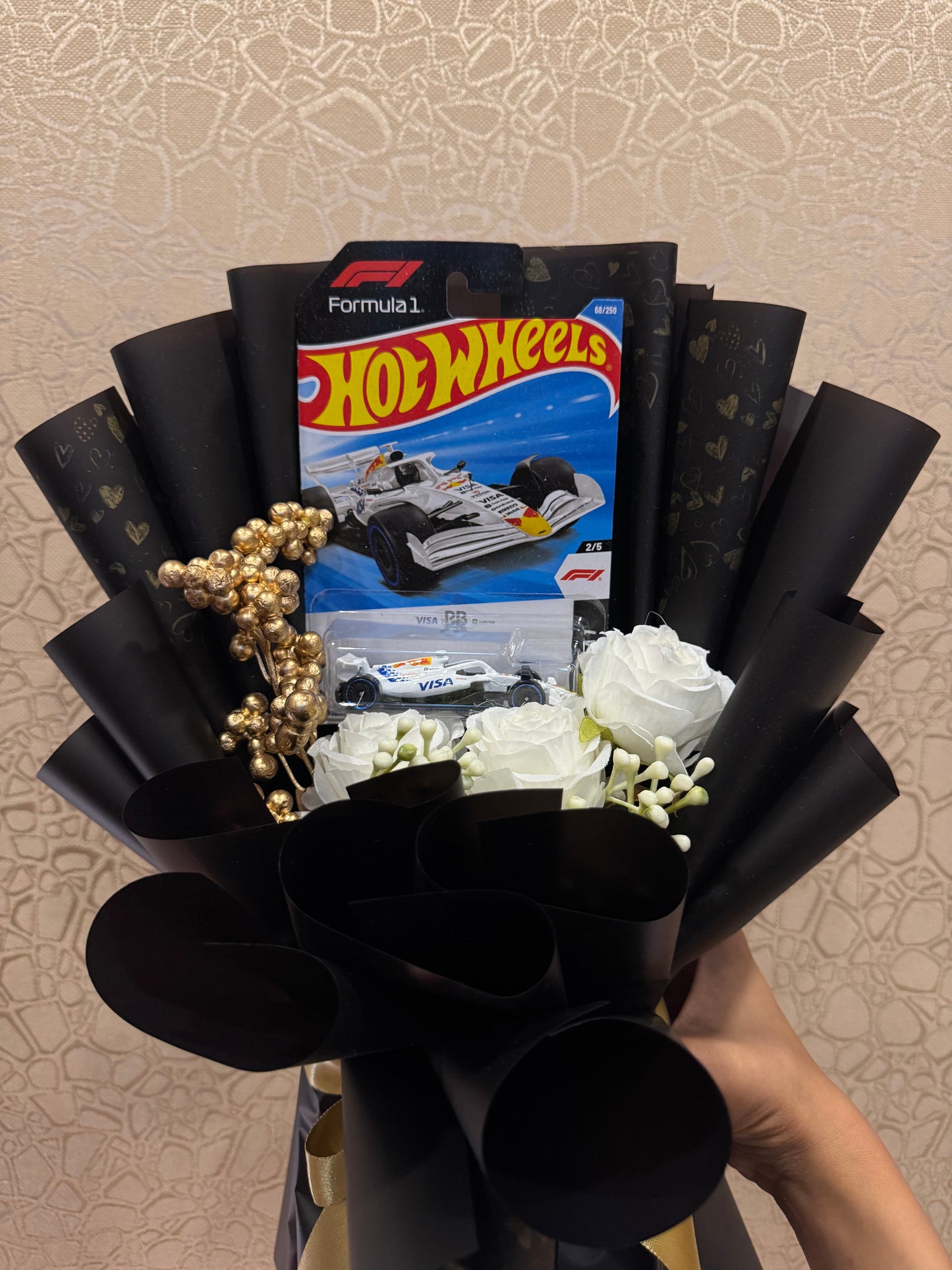 Limited Edition F1 Hot Wheels Bouquet – Visa Cash App Racing Bulls Formula One