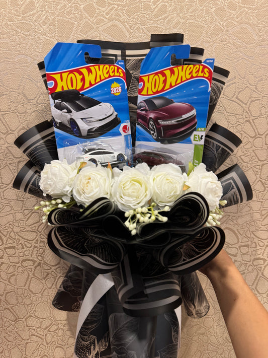 Dual EV Hot Wheels Bouquet – Toyota Prius & Lucid Air Future Drives In Style